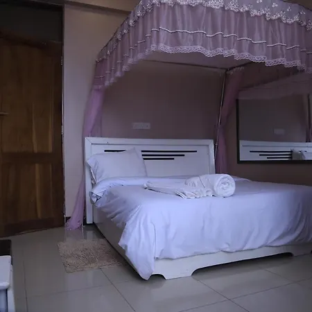 B10 Airport Lodge-3