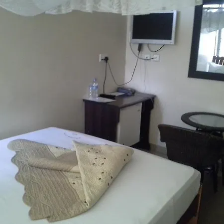 Fine Travelers Hotel-2